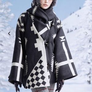 Lindsey Thornburg Los Ojos Black Cloak